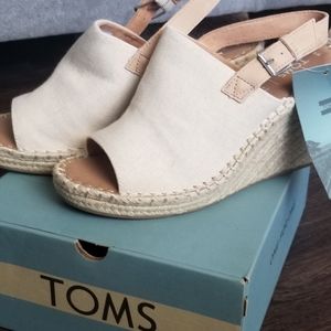 Tom's Monica Oxford Slingback Wedges Wide Width